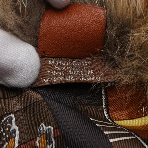 HERMES Snood Fur Carre en RENARD GOLD CARRE EN CARRES Scarf Clothing Silk Fox... - Picture 8 of 8